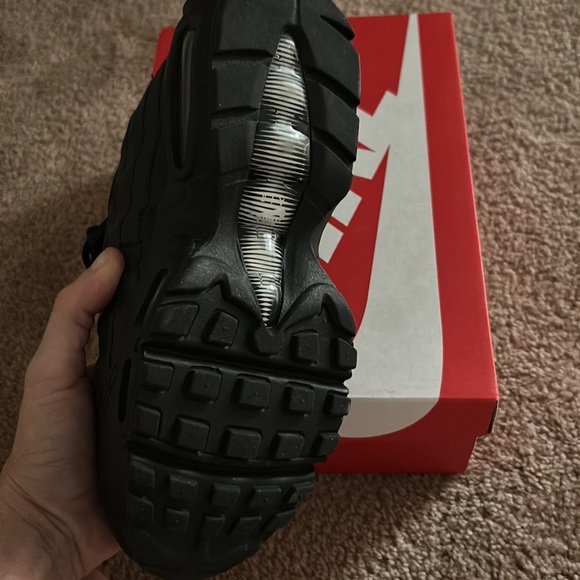 Air max 95 BRAND NEW NEVER WORN kids 6.5 women’s 8 - Picture 4 of 4